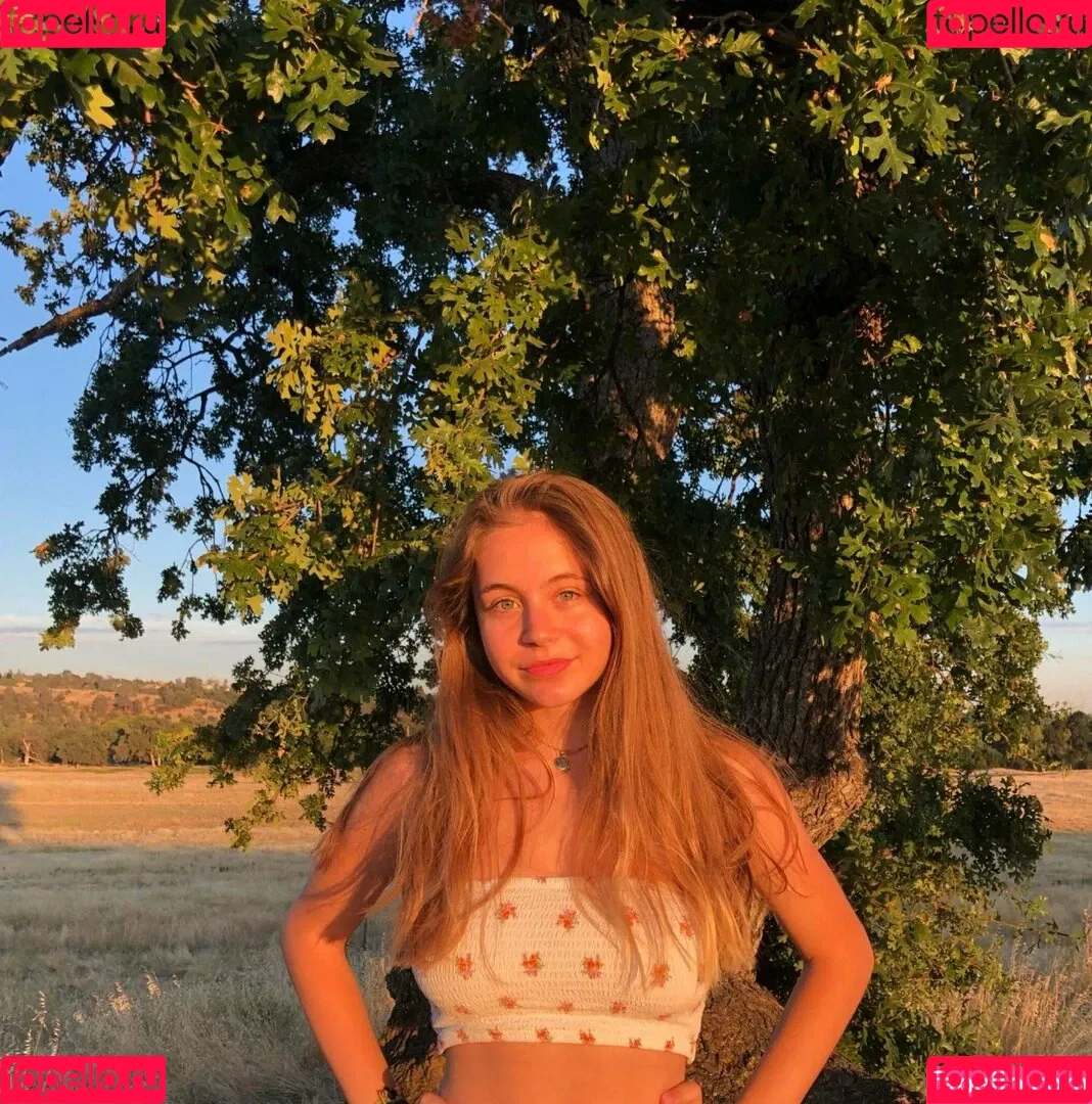 Athena Bloome Onlyfans Photo Gallery 