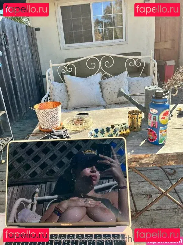 Athena Bloome Onlyfans Photo Gallery 