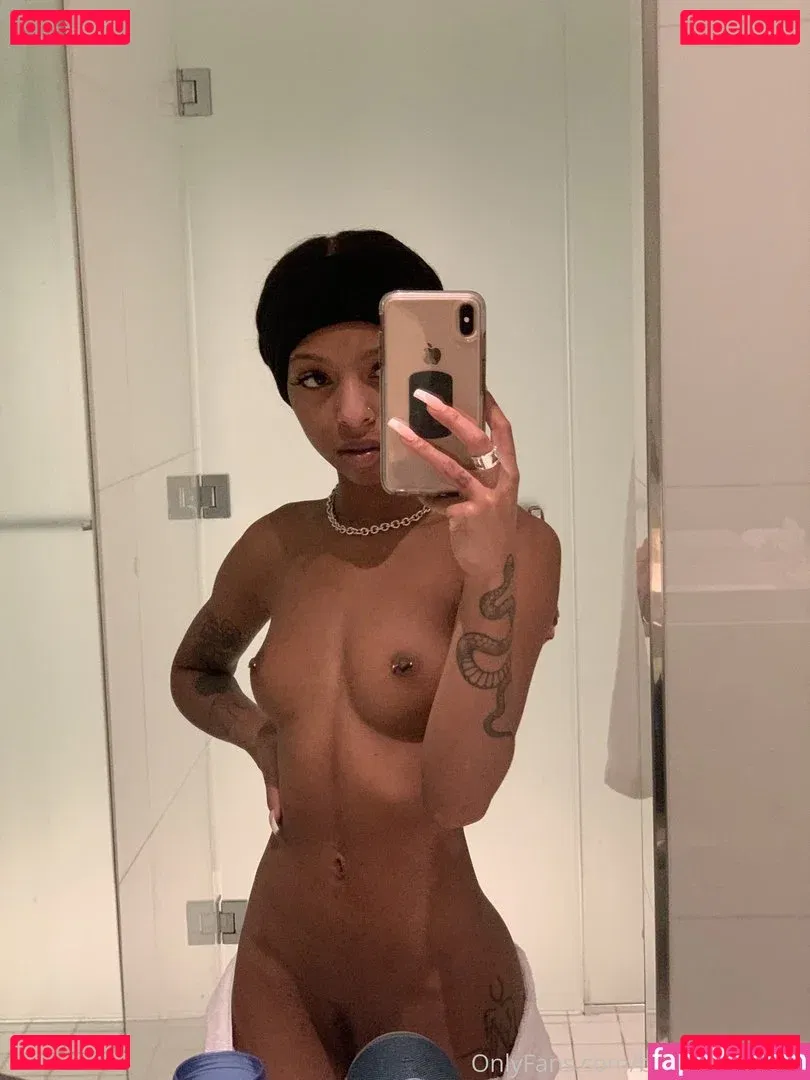 Briabackwoods Onlyfans Photo Gallery 