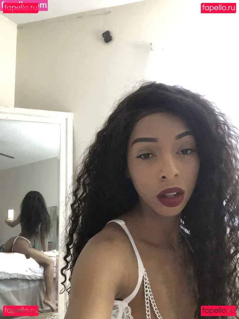 Briabackwoods Onlyfans Photo Gallery 