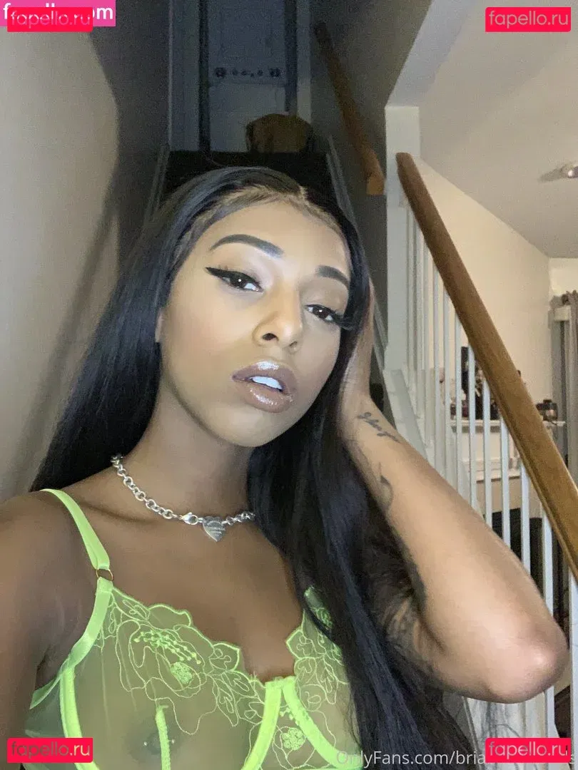 Briabackwoods Onlyfans Photo Gallery 