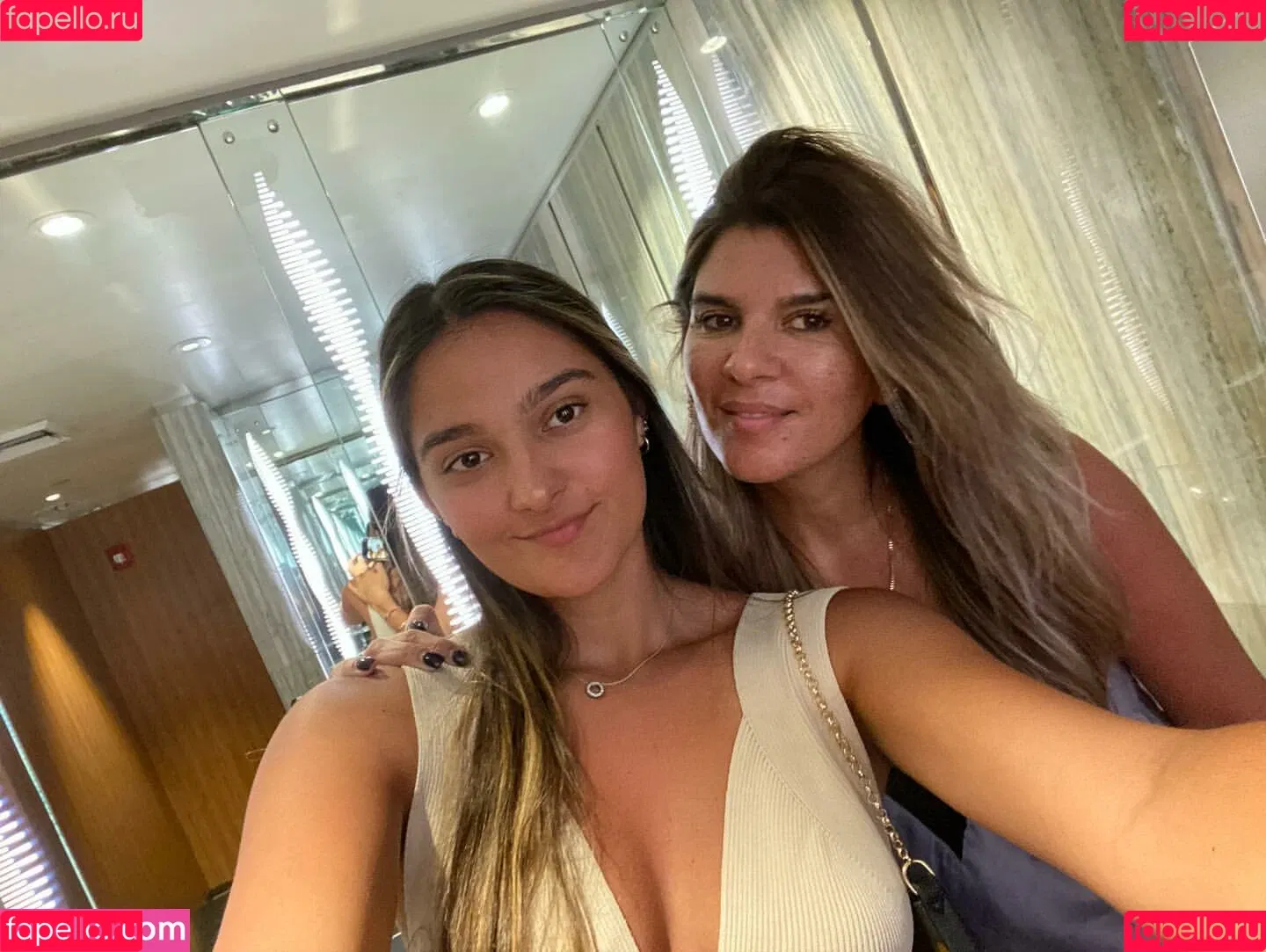 Arianna Fabiani Onlyfans Photo Gallery 