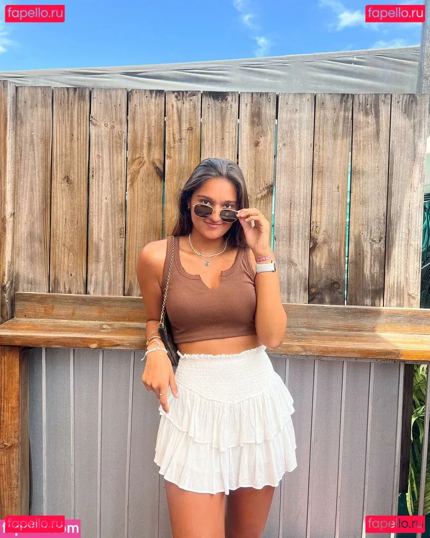 Arianna Fabiani Onlyfans Photo Gallery 