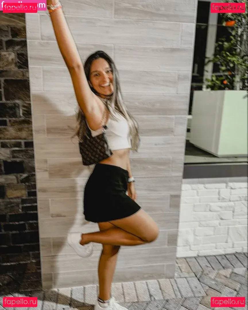 Arianna Fabiani Onlyfans Photo Gallery 