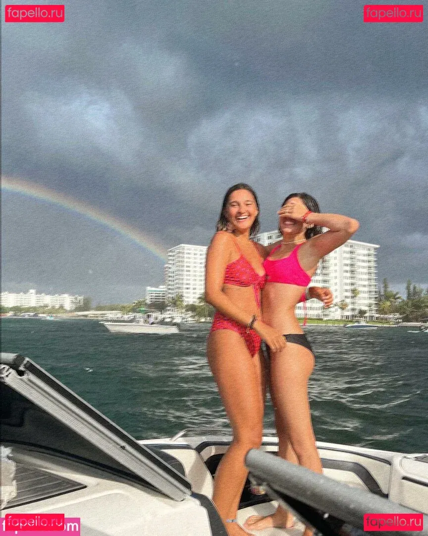 Arianna Fabiani Onlyfans Photo Gallery 