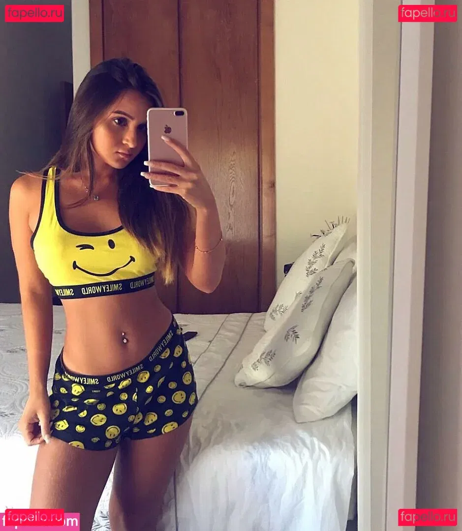 Nayara Azevedo Onlyfans Photo Gallery 