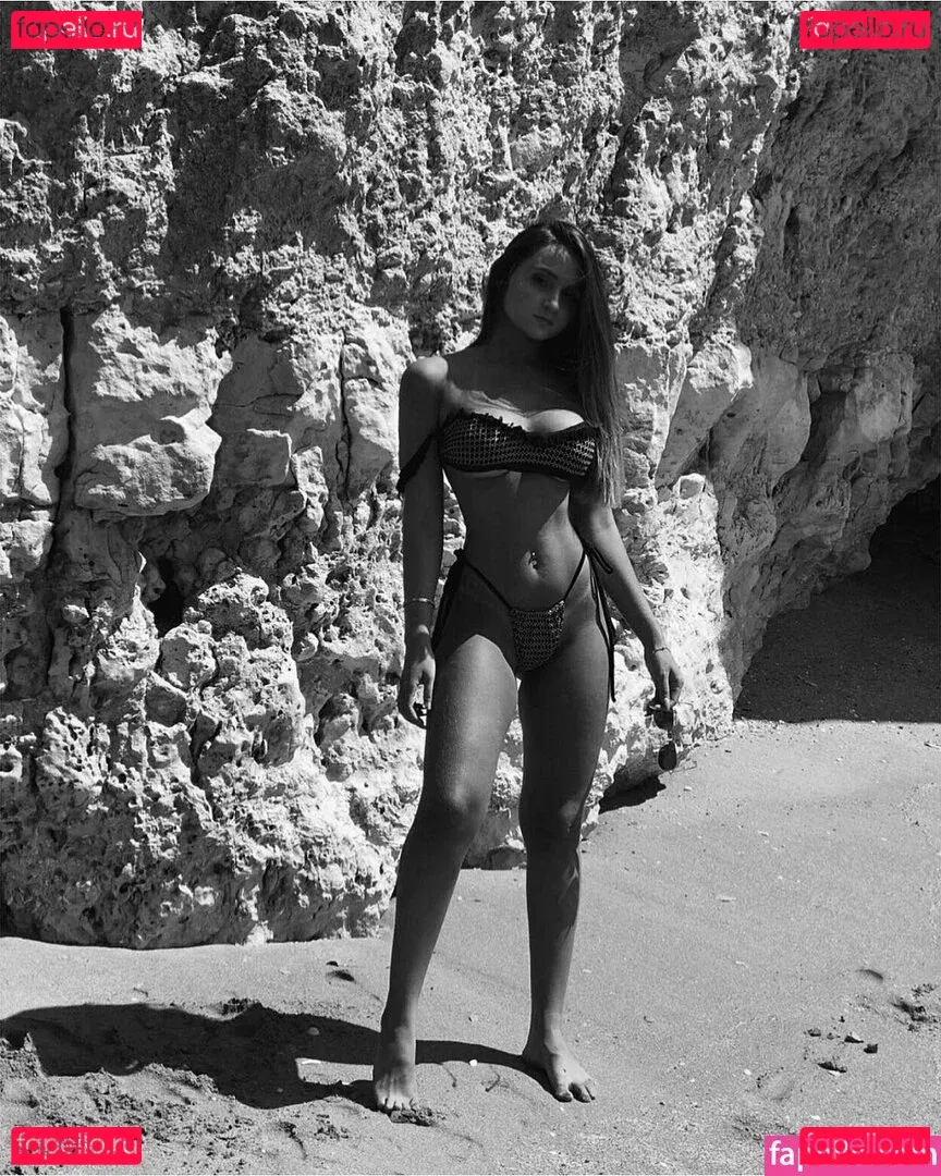 Nayara Azevedo Onlyfans Photo Gallery 