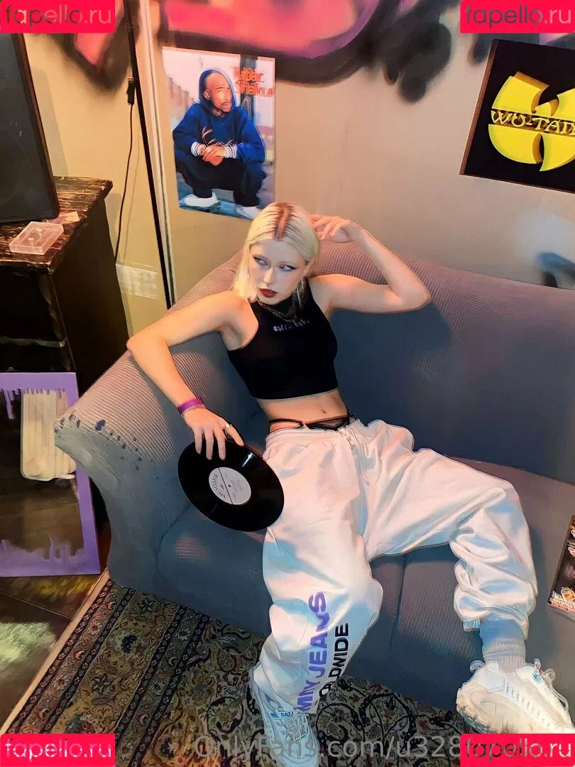 woodsnaomi Onlyfans Photo Gallery 