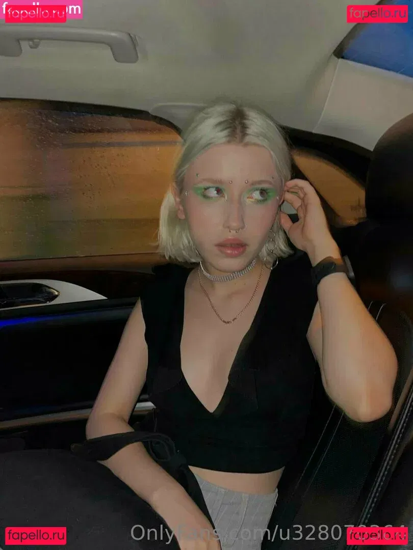 woodsnaomi Onlyfans Photo Gallery 