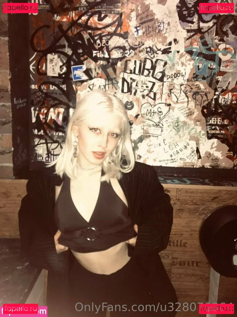 woodsnaomi Onlyfans Photo Gallery 