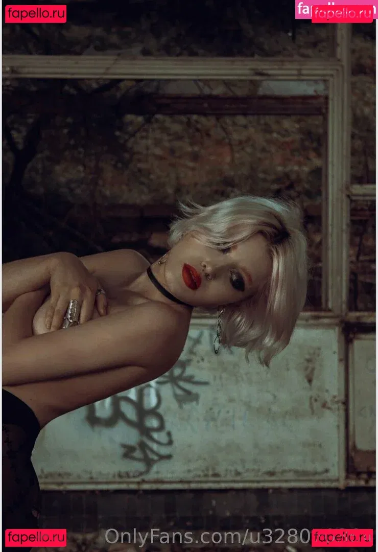 woodsnaomi Onlyfans Photo Gallery 