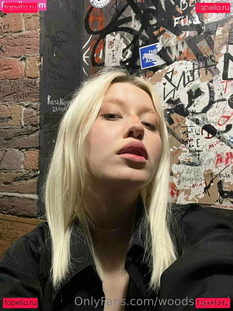 woodsnaomi Onlyfans Photo Gallery 