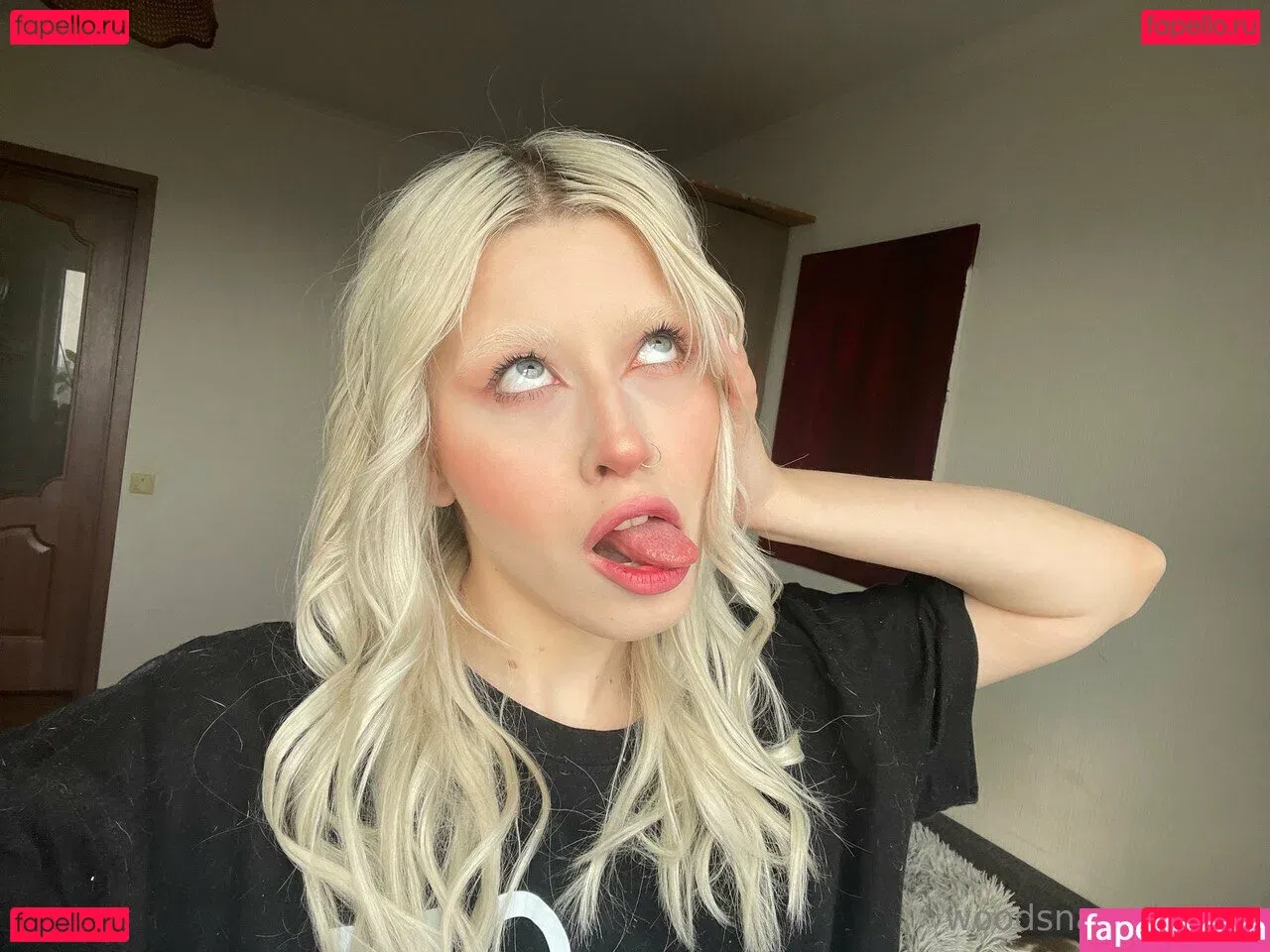 woodsnaomi Onlyfans Photo Gallery 