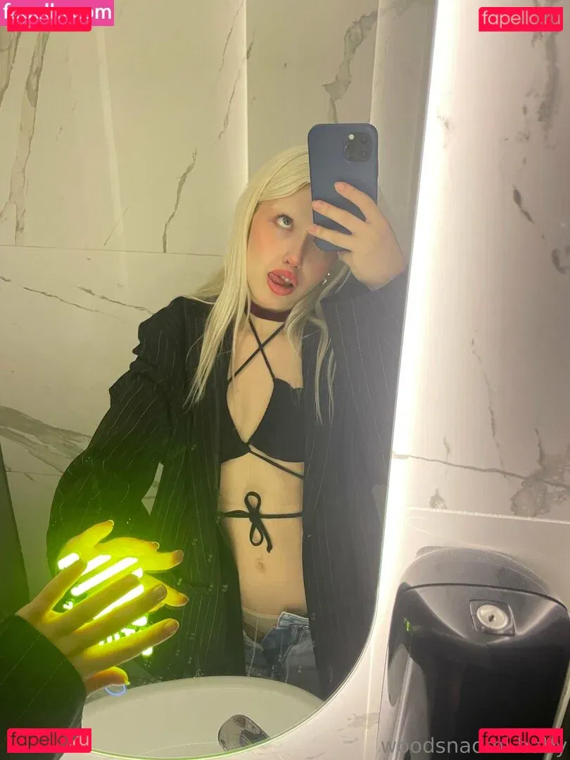 woodsnaomi Onlyfans Photo Gallery 