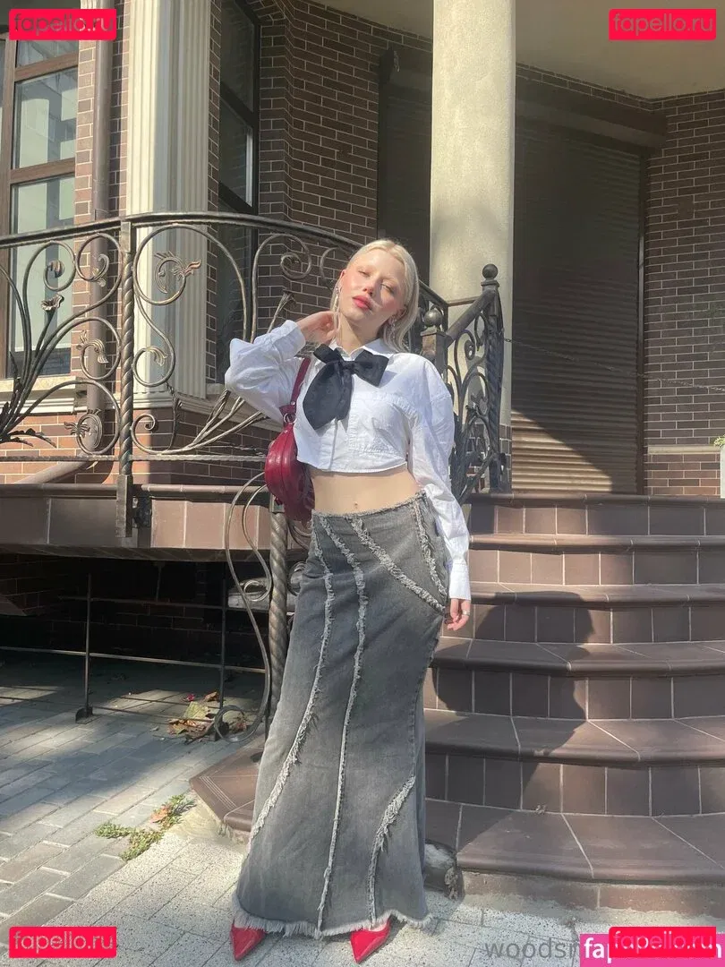 woodsnaomi Onlyfans Photo Gallery 