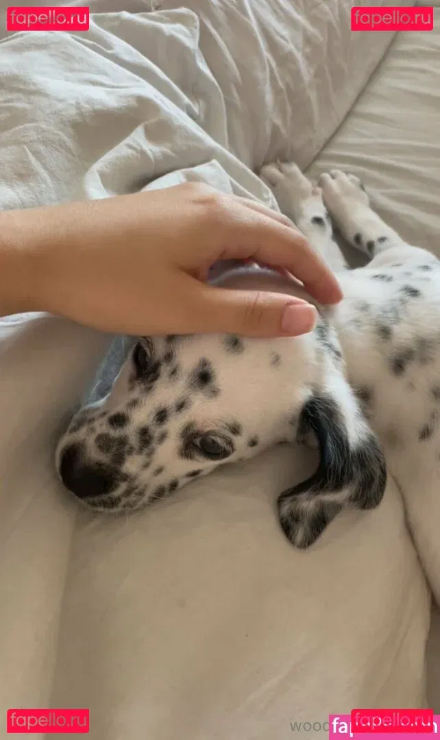 woodsnaomi Onlyfans Photo Gallery 