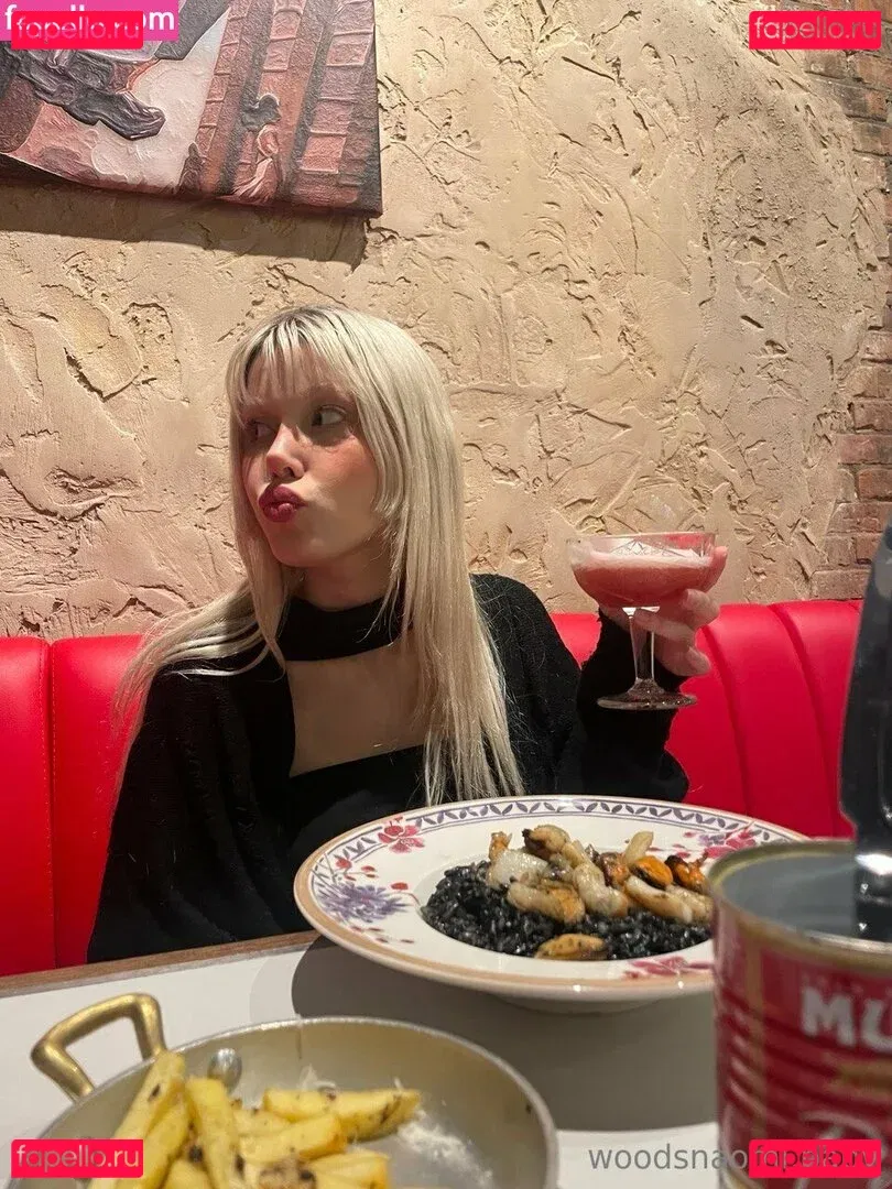 woodsnaomi Onlyfans Photo Gallery 