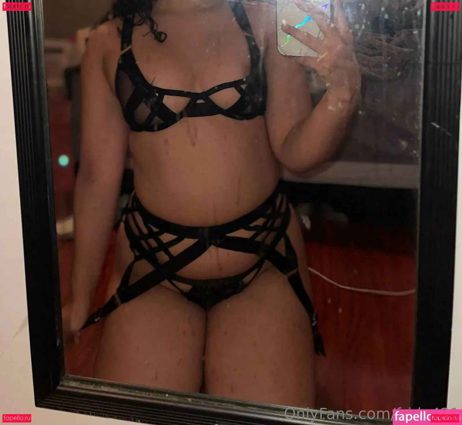 frida421 Onlyfans Photo Gallery 