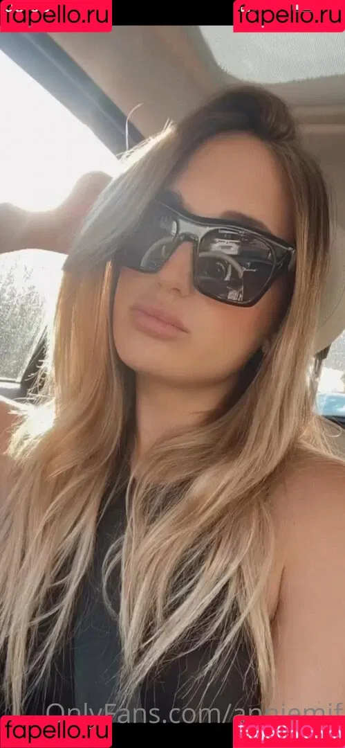 anniemif Onlyfans Photo Gallery 