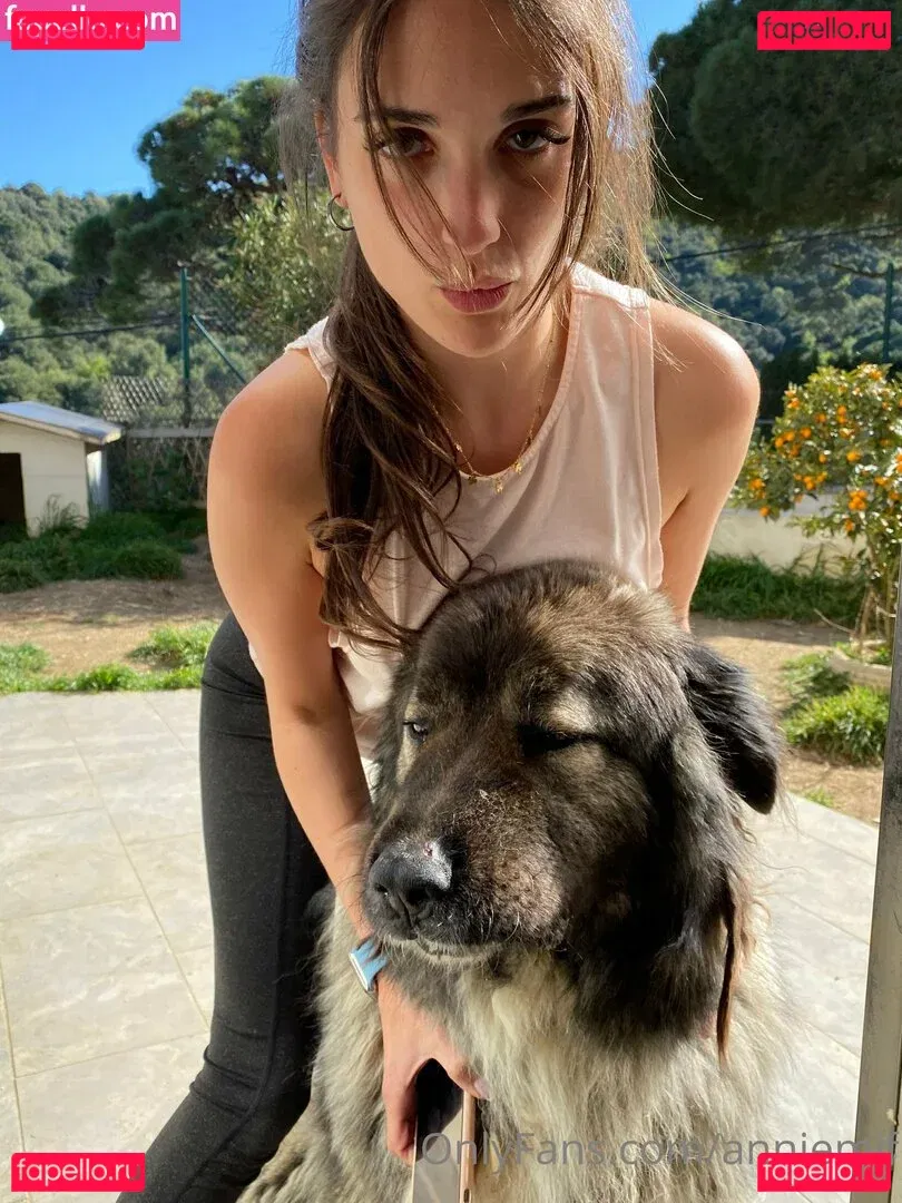 anniemif Onlyfans Photo Gallery 