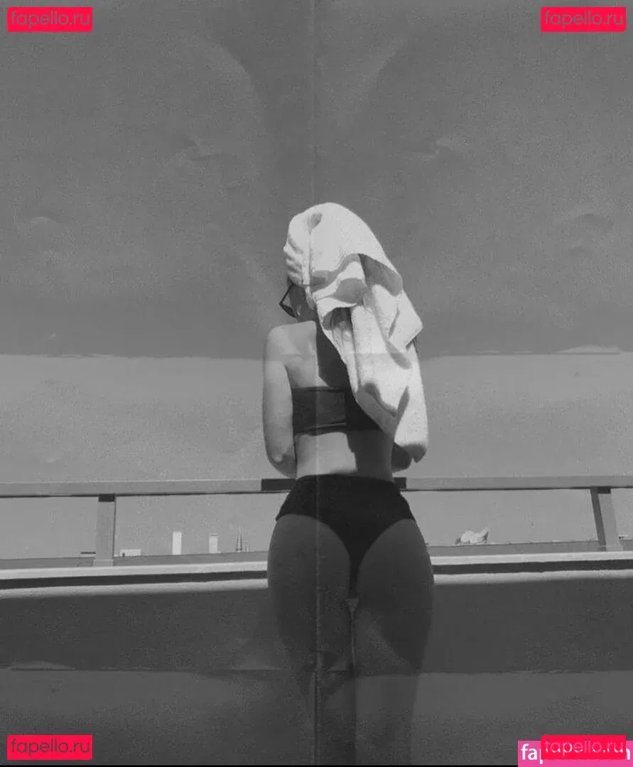 malazala Onlyfans Photo Gallery 