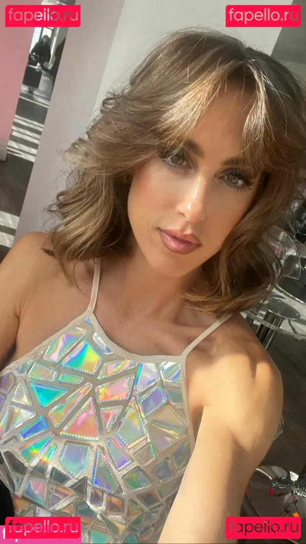 Cinderella Onlyfans Photo Gallery 