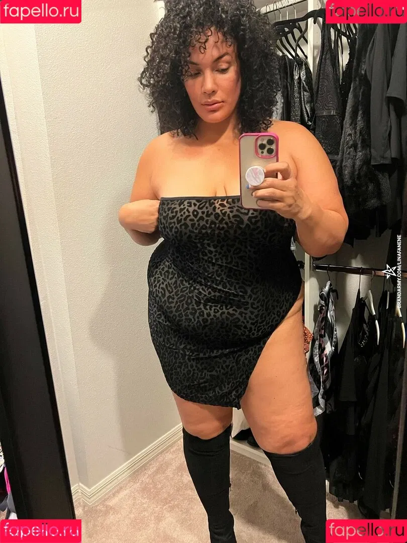 Nia Jax-Lina Fanene Onlyfans Photo Gallery 