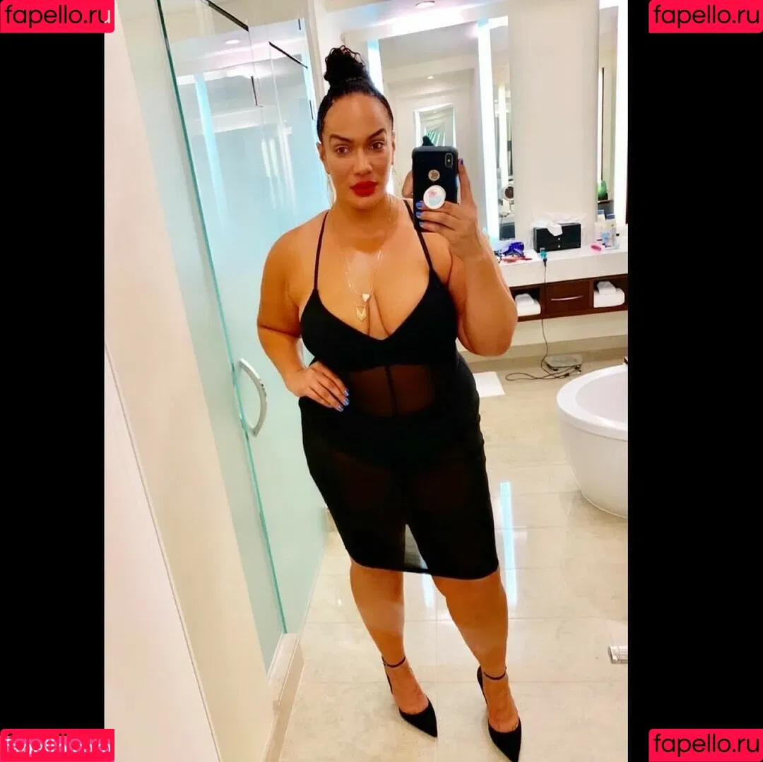 Nia Jax-Lina Fanene Onlyfans Photo Gallery 