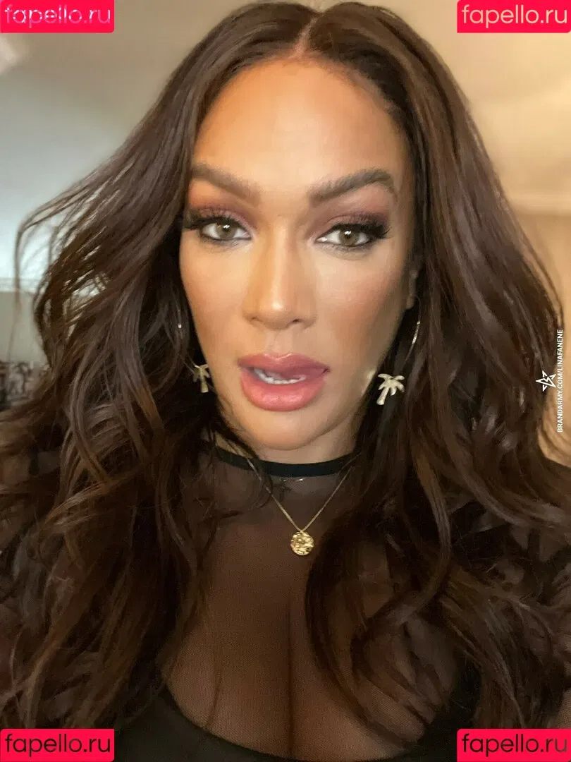 Nia Jax-Lina Fanene Onlyfans Photo Gallery 