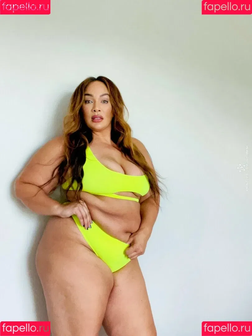 Nia Jax-Lina Fanene Onlyfans Photo Gallery 