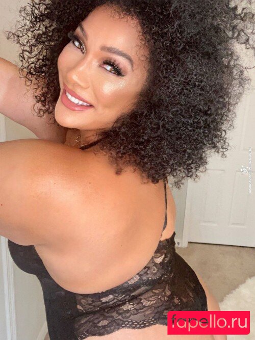 Nia Jax-Lina Fanene Onlyfans Photo Gallery 