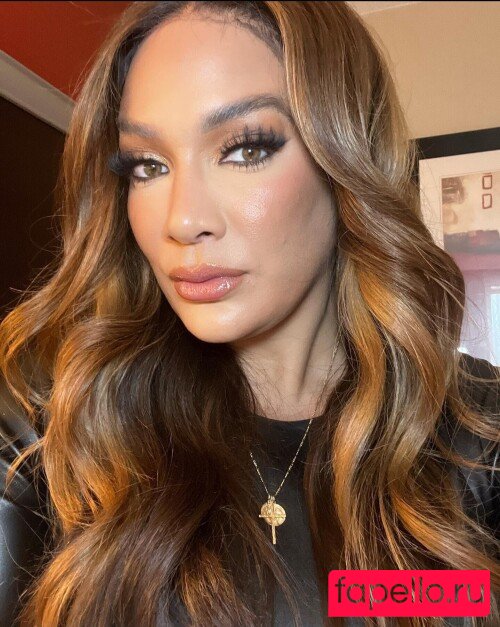 Nia Jax-Lina Fanene Onlyfans Photo Gallery 