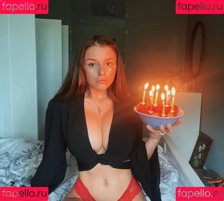 Rita Flores 69 Onlyfans Photo Gallery 