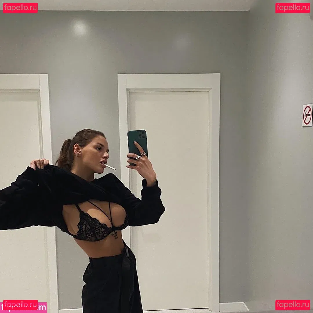 Rita Flores 69 Onlyfans Photo Gallery 