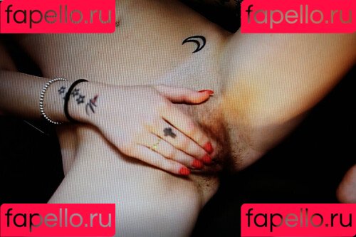 Sarah Manzoni Nude Onlyfans Photo 34