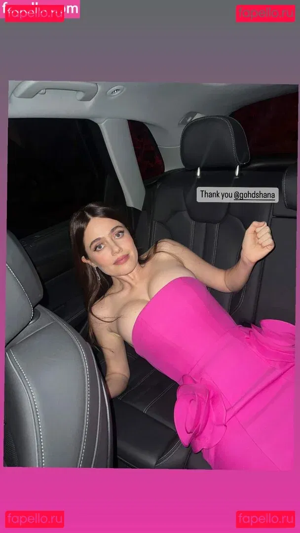 Molly Gordon Onlyfans Photo Gallery 