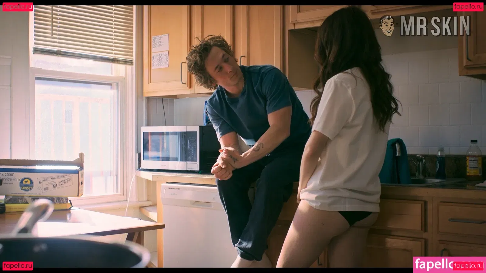 Molly Gordon Onlyfans Photo Gallery 