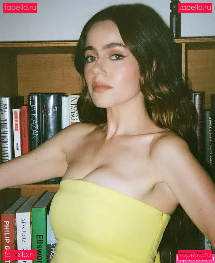 Molly Gordon Onlyfans Photo Gallery 