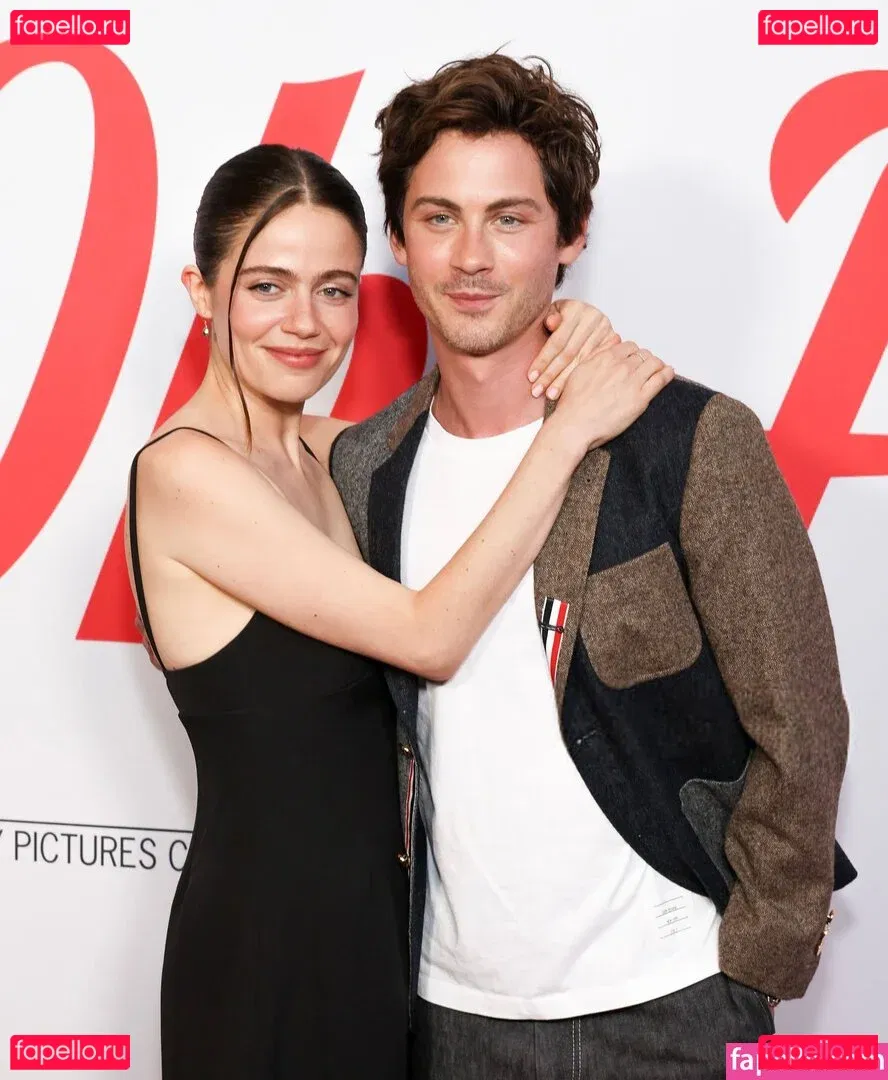 Molly Gordon Onlyfans Photo Gallery 