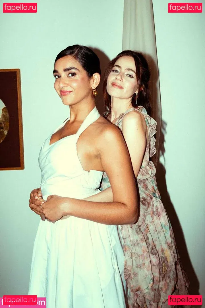 Molly Gordon Onlyfans Photo Gallery 