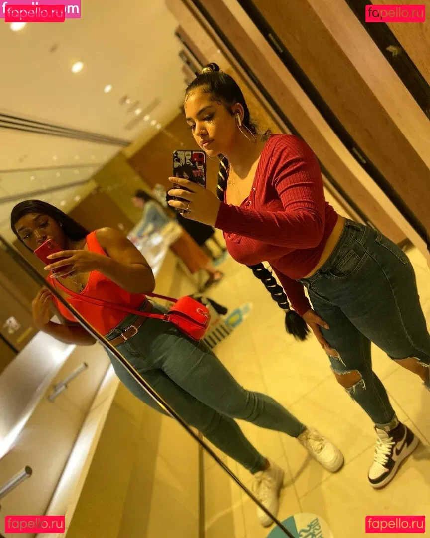 Bianka Bouyer Onlyfans Photo Gallery 