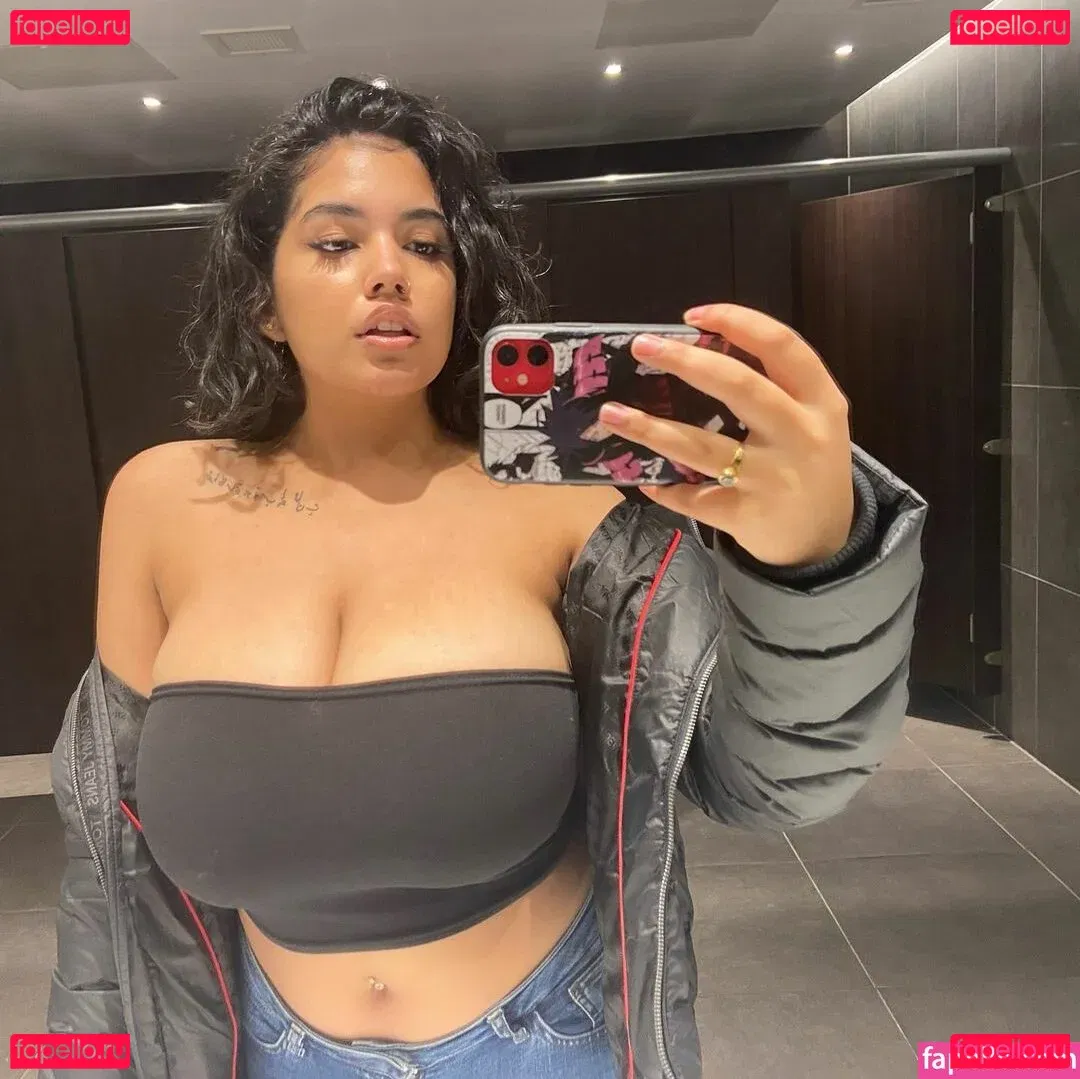 Bianka Bouyer Onlyfans Photo Gallery 