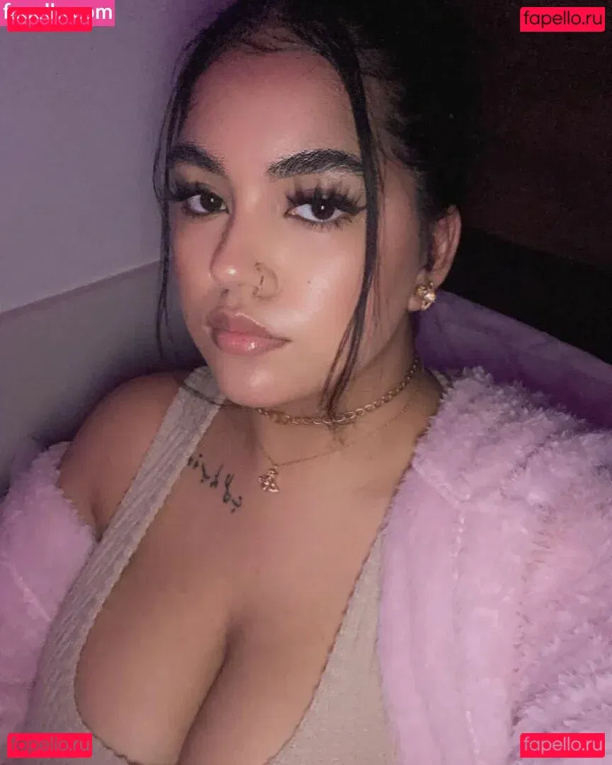 Bianka Bouyer Onlyfans Photo Gallery 