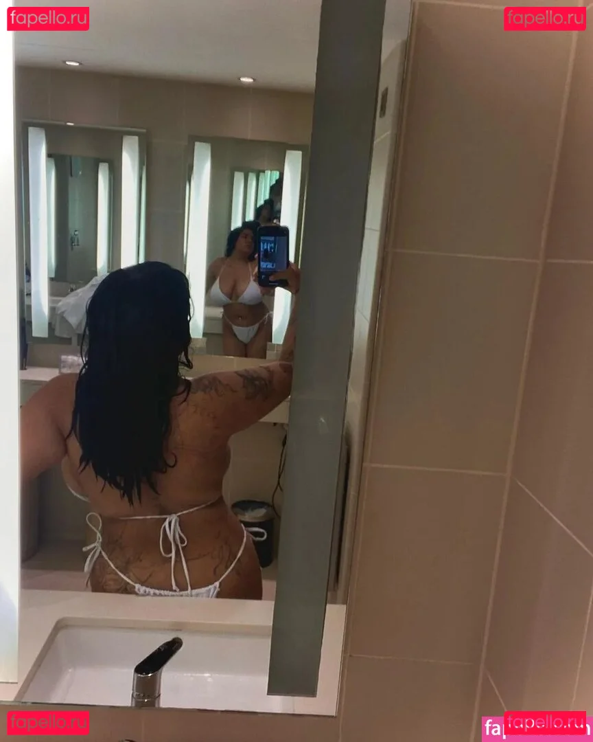 Bianka Bouyer Onlyfans Photo Gallery 