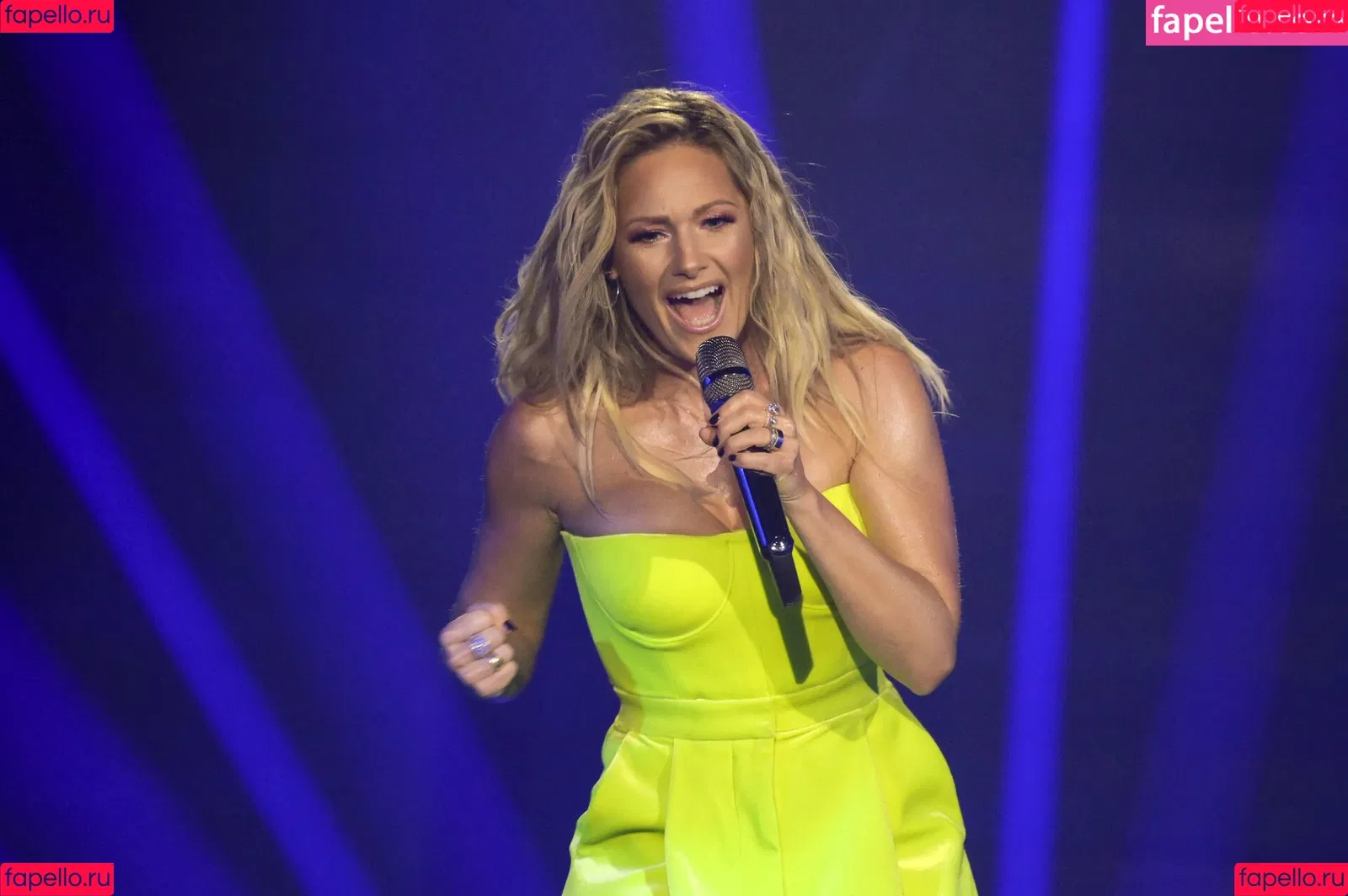 Helene Fischer Onlyfans Photo Gallery 