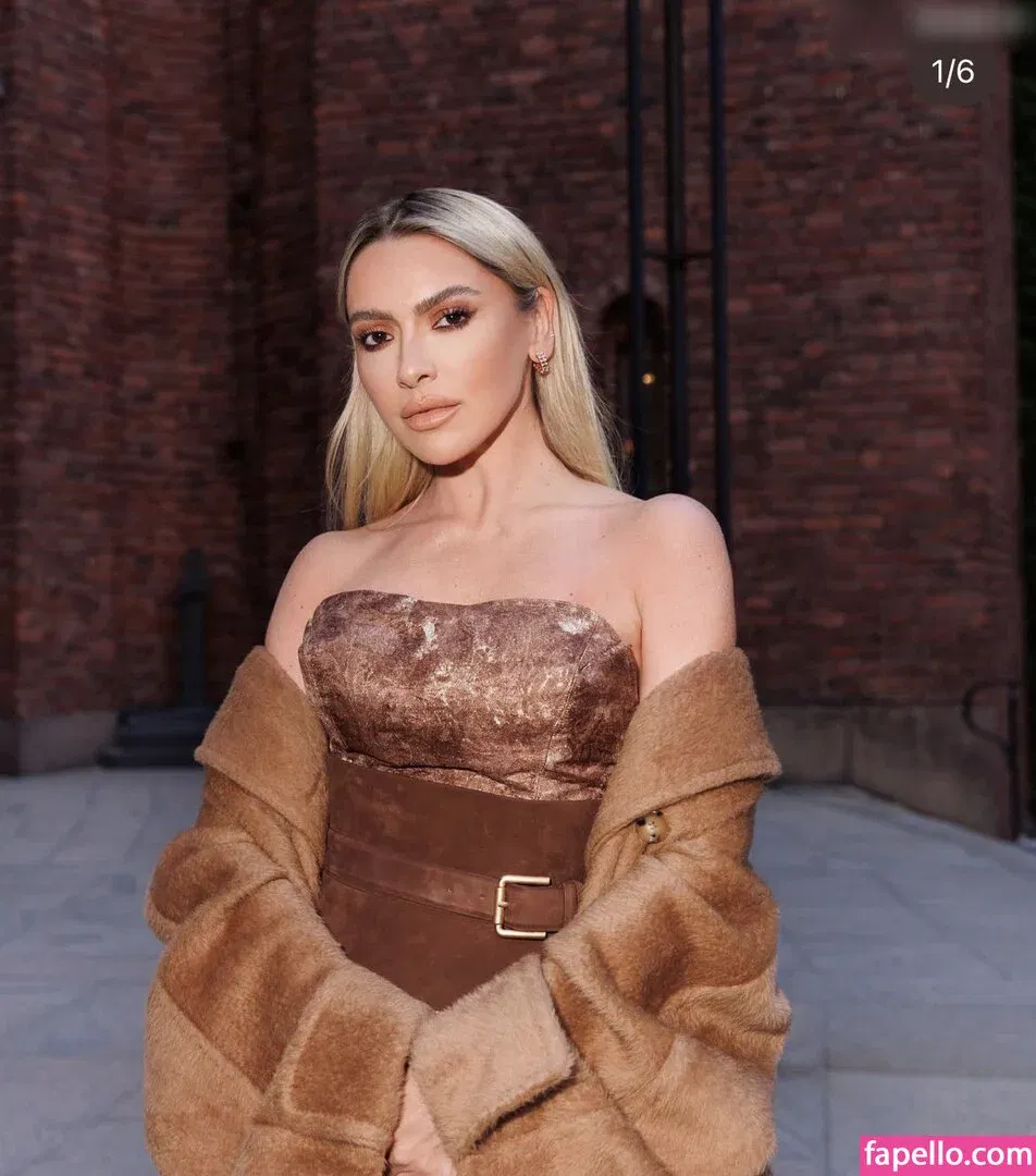 Hadise Onlyfans Photo Gallery 