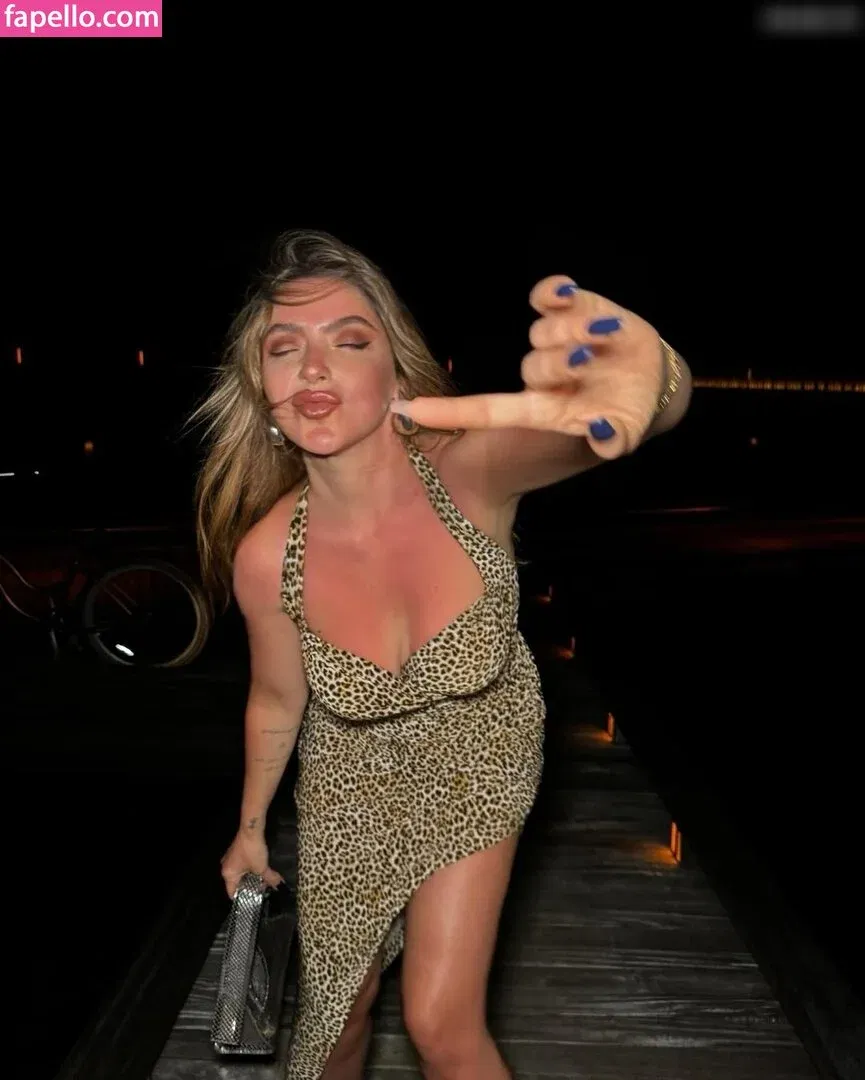 Hadise Onlyfans Photo Gallery 