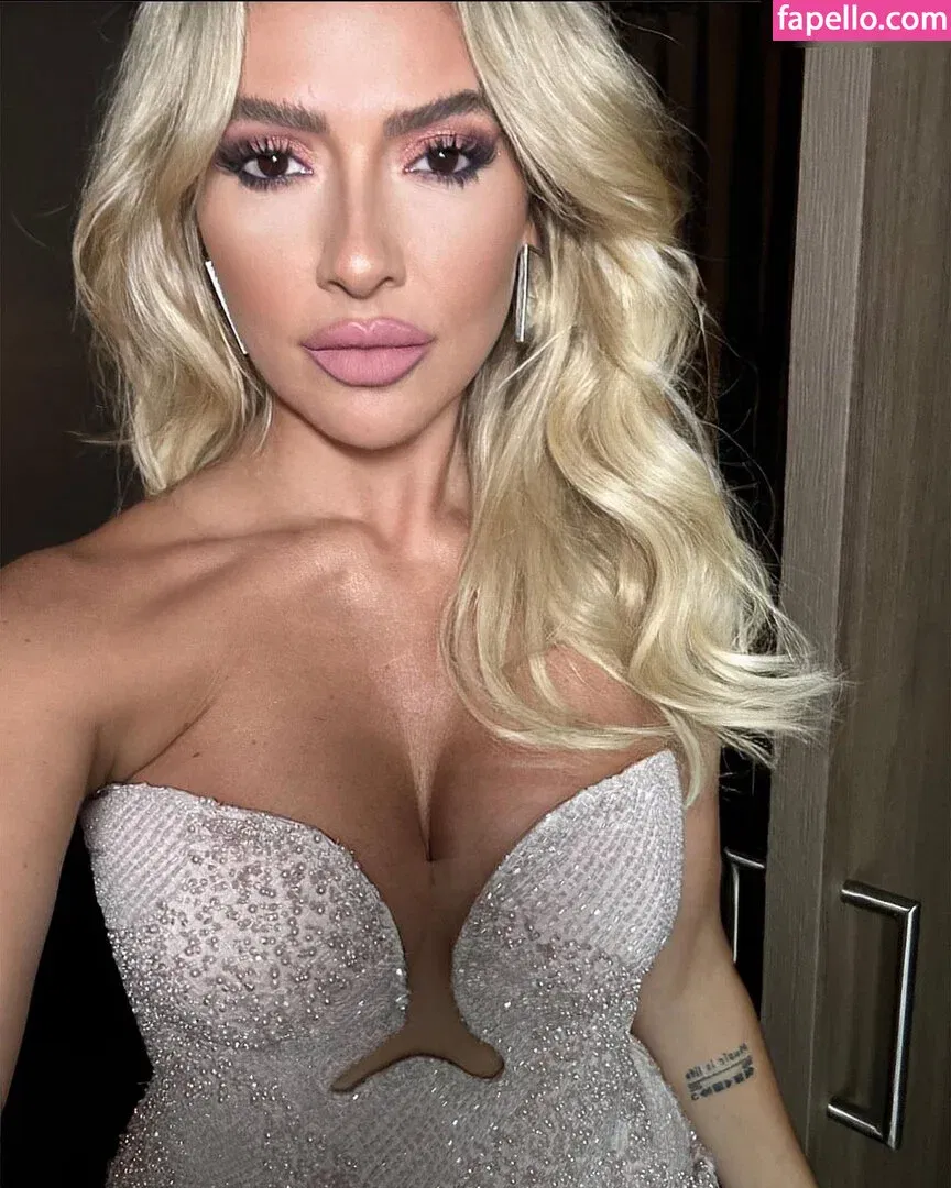 Hadise Onlyfans Photo Gallery 