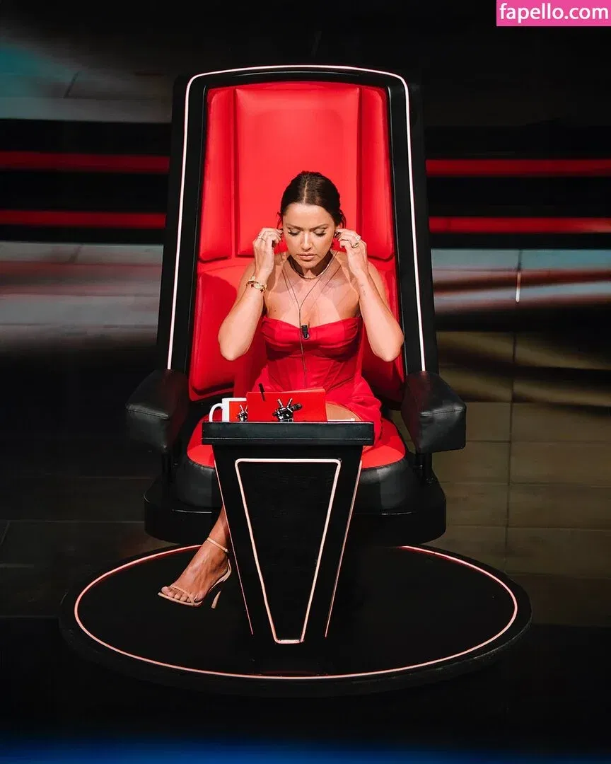 Hadise Onlyfans Photo Gallery 