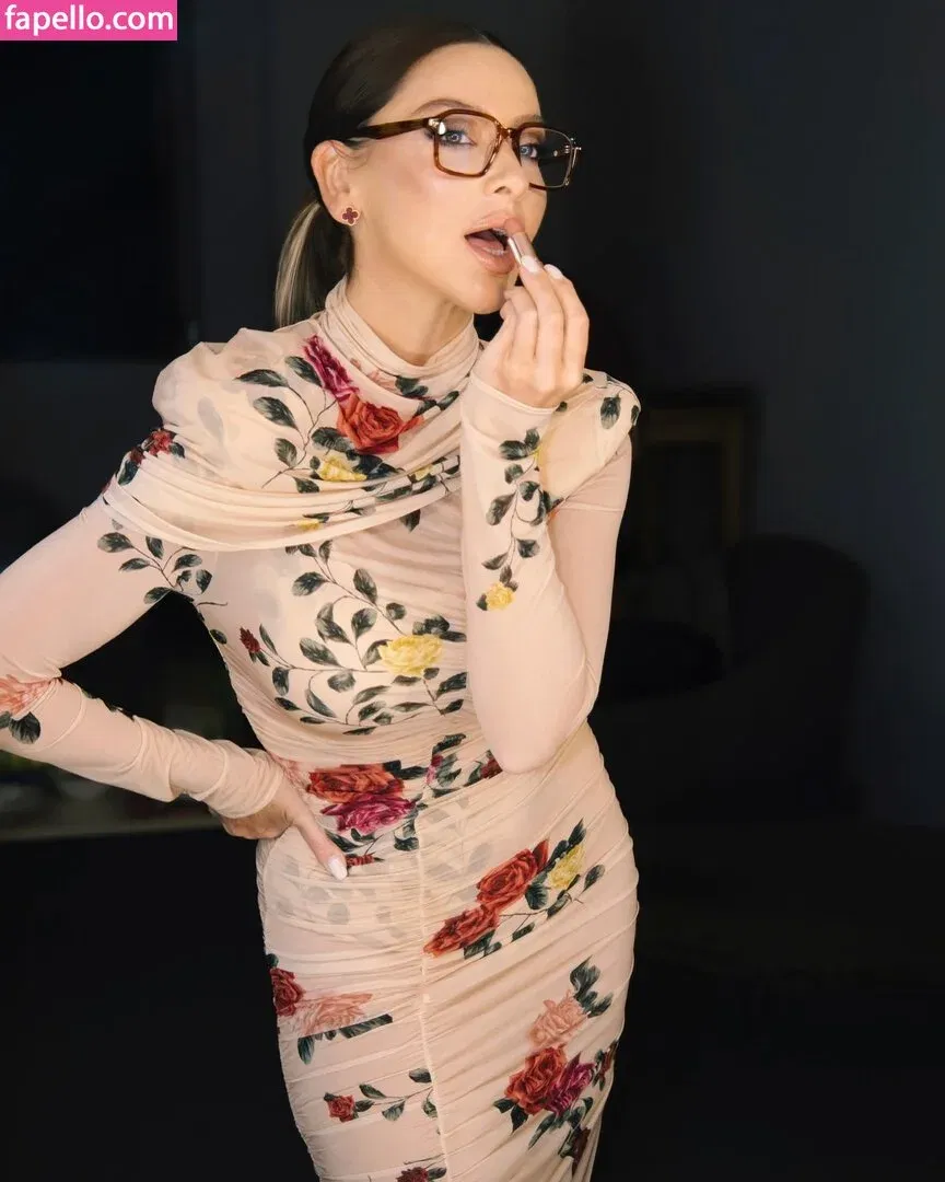 Hadise Onlyfans Photo Gallery 